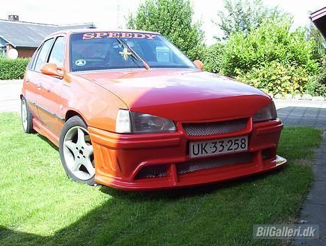 Opel kadett GSI 2.0 speedy - ja så kom øjneskygge på den  også det er bleven godt og mere rå luck billede 5