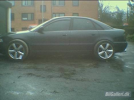 Audi A4 1.8 turbo- limousine billede 5