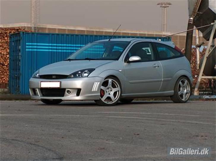 Ford [SOLGT] Focus 2.0i Trend billede 1