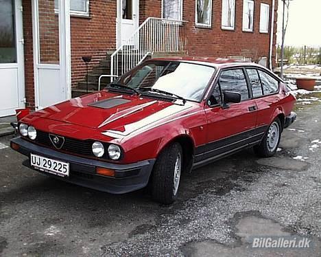 Alfa Romeo GTV6 billede 2