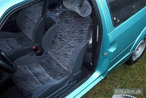 Citroën ax SOLGT - saxo kabinen billede 6