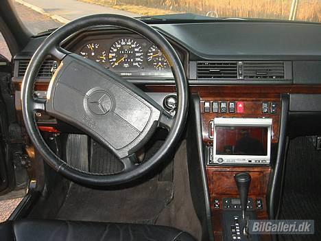 Mercedes Benz 300TE 4-Matic billede 2