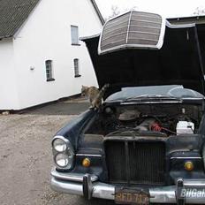 Mercedes Benz W111 220sb Automatic
