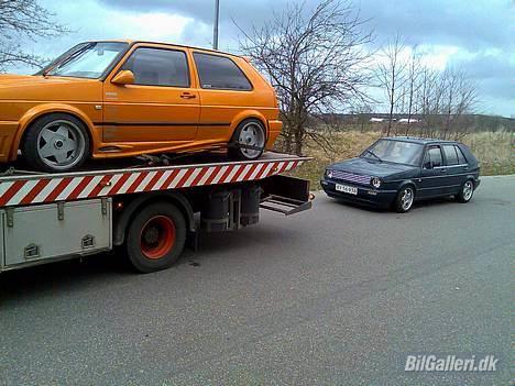 VW golf 2 TD vinterbil Solgt - Fuck noget pis og få den der op... billede 6