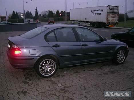 BMW E46 316 - SOLGT billede 2