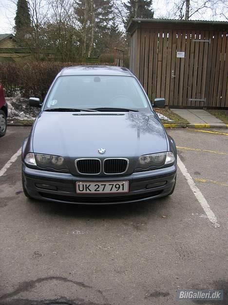 BMW E46 316 - SOLGT billede 5