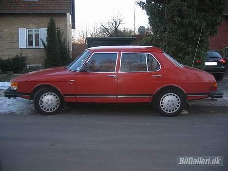 Saab 900 GLs billede 1