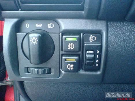Opel Tigra - tågelys og div... såsom justering af forlygter i højde... og dæmpning af instrument belysning.... billede 8
