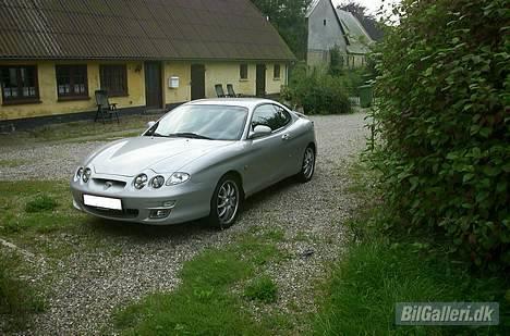 Hyundai Tiburon"Spartacus" *Solgt* - Billede fra sidste sommer i Sønderborg. 2005. Savner den by helt vildt :( Så søde pigerne var dernede ;) billede 7
