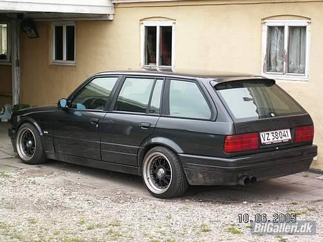 BMW  E30 2,7touring Alpina B3 billede 8