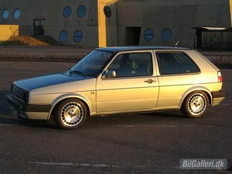 VW Golf 2 1.8 >>>SOLGT<<< billede 1