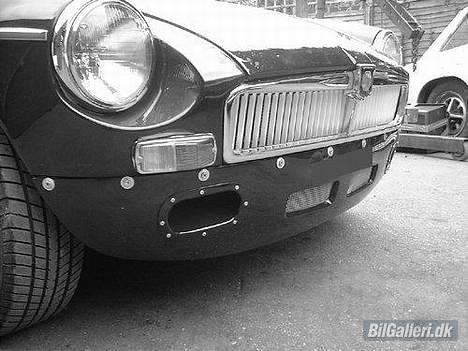 MG B Sebring Replica - Silverstone 2002 billede 5