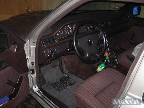 Mercedes Benz FLYDEREN - Fra venstre mit gamle blaupunkt billede 4