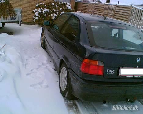 BMW 316i Compact billede 5