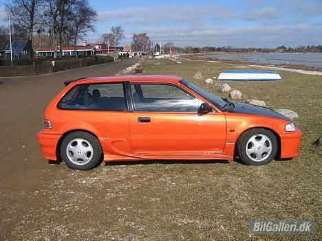 Honda Civic*dream car* *SOLGT* - her er der lidt hvor solskin rammer den..... Fed farve :-) billede 13