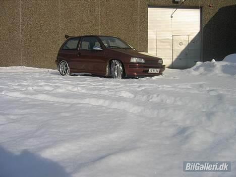 Daihatsu e100 Charade 1,3i (Solgt) billede 2