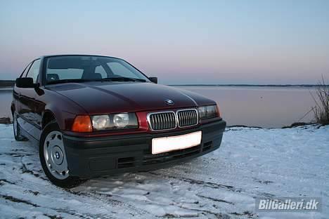 BMW 316i Compact - Pic af: Johannes Pham billede 4