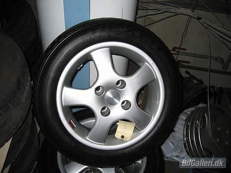 Citroën Saxo (((SOLGT))) - 14 " OZ alufælge med gode sommerdæk, der følger med bilen. Uden ridser og skævheder! billede 14