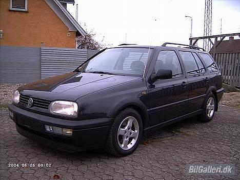VW Golf 3 1,8 variant SOLGT billede 1