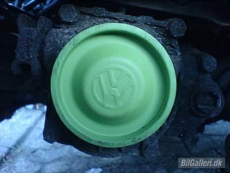 VW Golf 2 gtd solgt - skiftede sku også lige udrykker leje nu jeg var igang og se mit nye orginale dæksel hehe billede 13