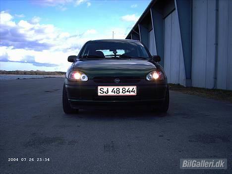 Opel Corsa b Swinger [Tidl bil] - Så kom de på de nye lygter det må siges at det er noget der pynter billede 1