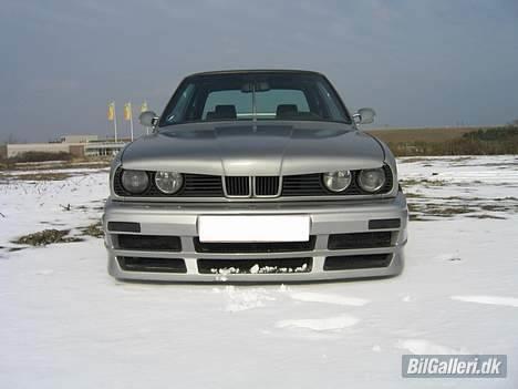 BMW 325  2,7eta billede 4