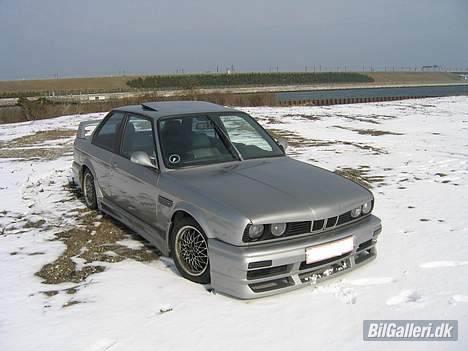 BMW 325  2,7eta billede 5