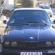 BMW 320i solgt