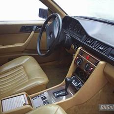 Mercedes Benz 300 CE