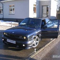 BMW 320i solgt