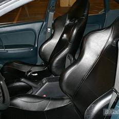 Mazda 323f *Solgt* Snøft... ;(