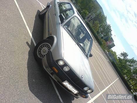 BMW E30 325i [SOLGT] billede 6