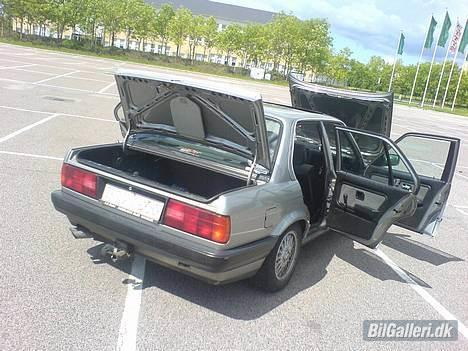BMW E30 325i [SOLGT] billede 8