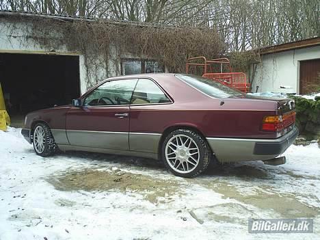 Mercedes Benz 300 CE billede 1