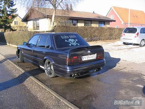 BMW 320i solgt billede 2