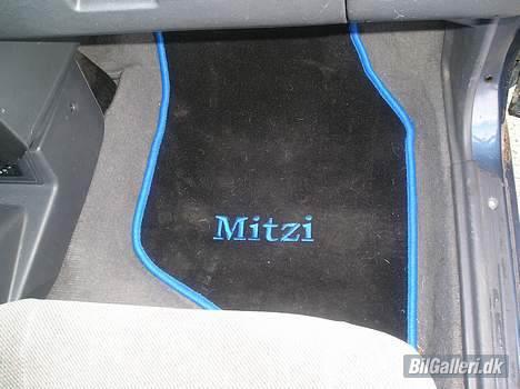 Mitsubishi Lancer 16v Solgt - Måtter i for billede 9