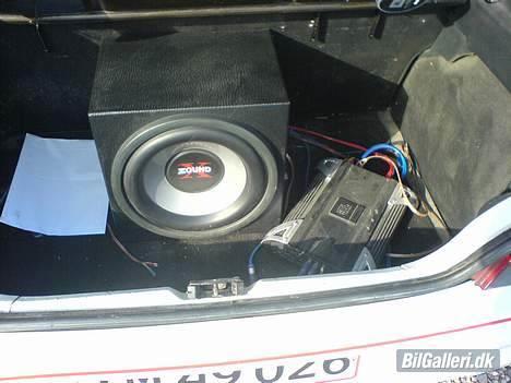 Peugeot 106 1,4 xr "SOLGT" - t-svansen bas. men den kan sagtens få alt til at rasle i bilen billede 10