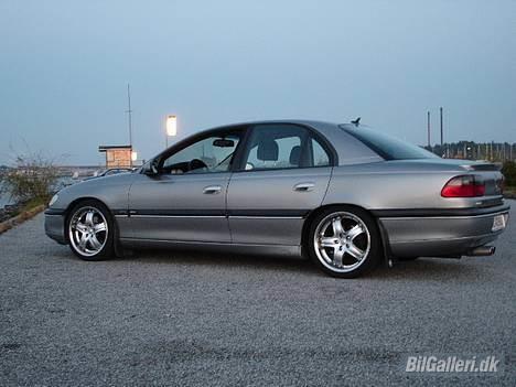 Opel Omega B MV6   - sådan efter den er sænket billede 12