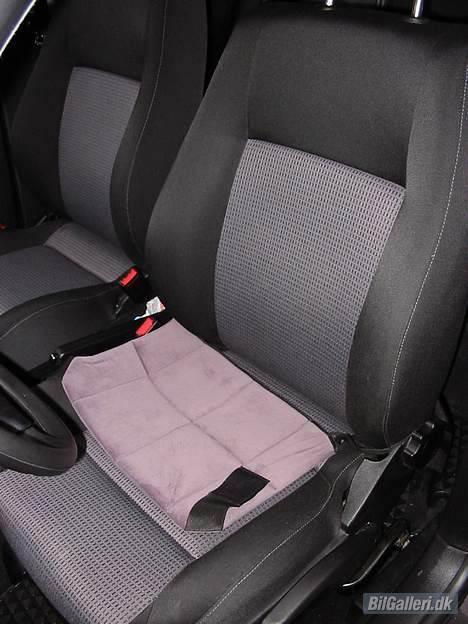 VW Golf 4 Variant - Forsæder... der er monteret en hoftesele til fruen... så maven ikke bliver klemt v. hård opbremsning billede 7