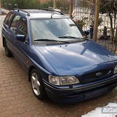 Ford Escort CLX 16V st. Solgt!