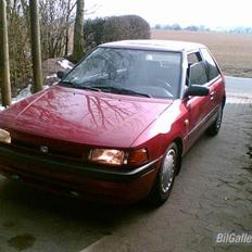 Mazda 323 - 1993 (Solgt)