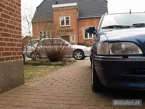 Ford Escort CLX 16V st. Solgt! - Ondt ?! Naah , billede 1