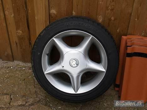Ford Escort CLX 16V st. Solgt! - The rims ! :P 15" RS med lavprofil billede 9
