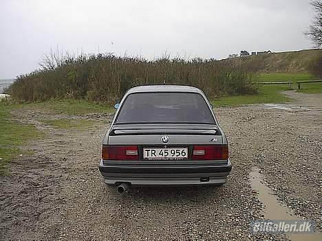 BMW E 30 318 IS "SOLGT" billede 5