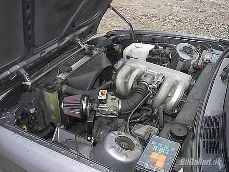 BMW E 30 318 IS "SOLGT" billede 6