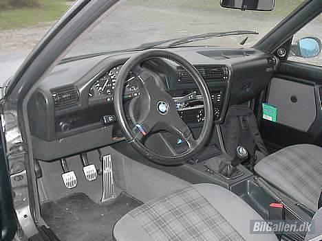 BMW E 30 318 IS "SOLGT" billede 7