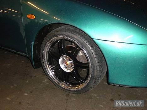 Mazda 323f *Solgt* Snøft... ;( billede 11