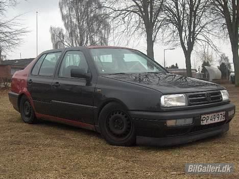 VW Vento ***SOLGT*** billede 4