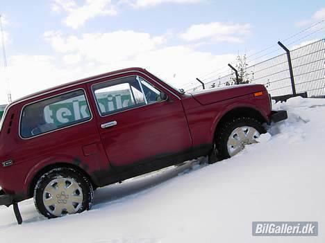 Lada Niva 1.6 *SOLGT* - " Kravler langsomt op "... billede 1