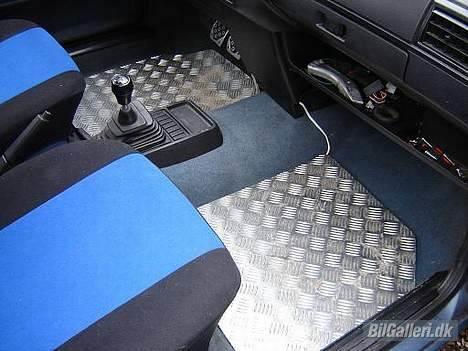 VW Golf 2 - Total Skadet - Alu plade ved føderne. billede 7